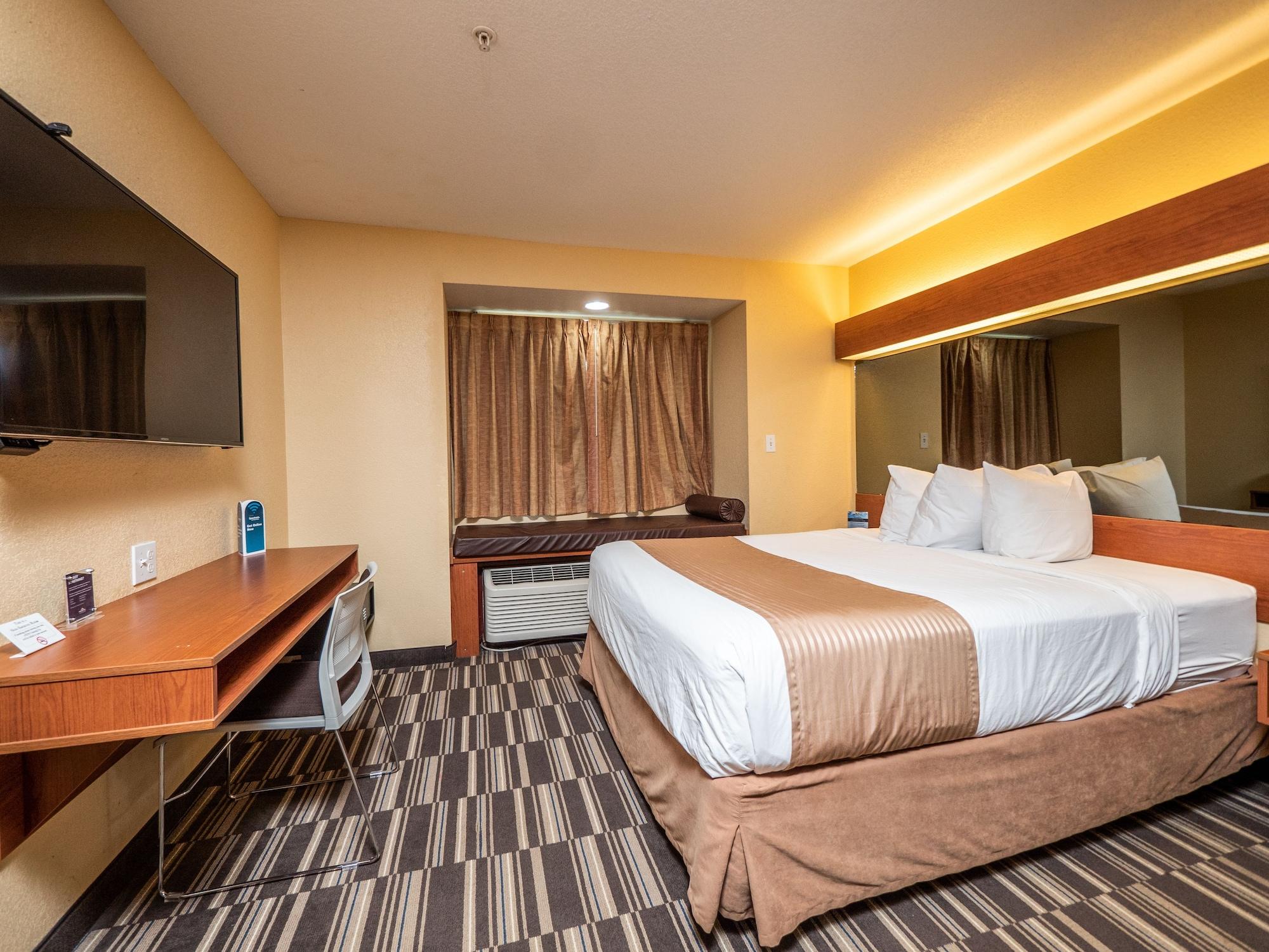 Microtel Inn And Suites Ocala Bagian luar foto