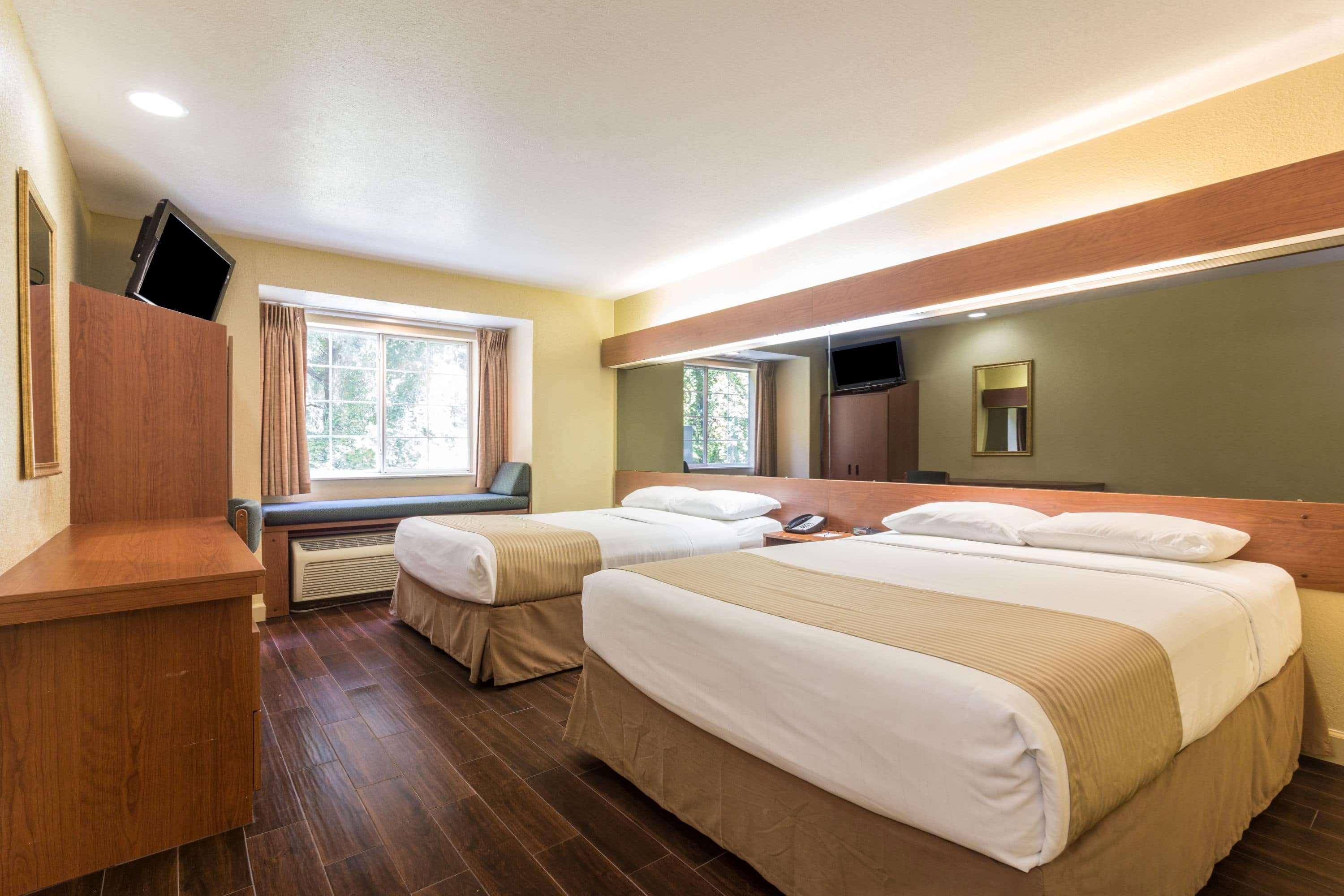 Microtel Inn And Suites Ocala Bagian luar foto