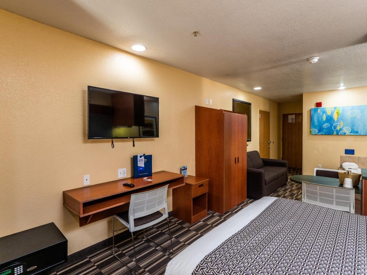 Microtel Inn And Suites Ocala Bagian luar foto