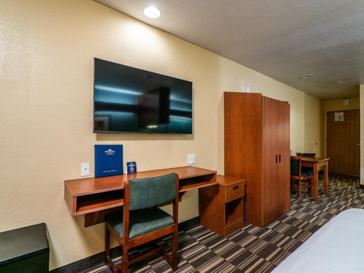 Microtel Inn And Suites Ocala Bagian luar foto