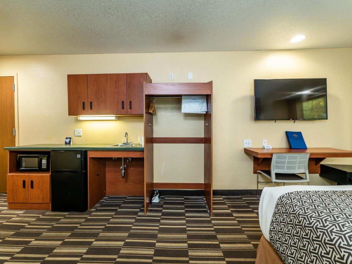 Microtel Inn And Suites Ocala Bagian luar foto