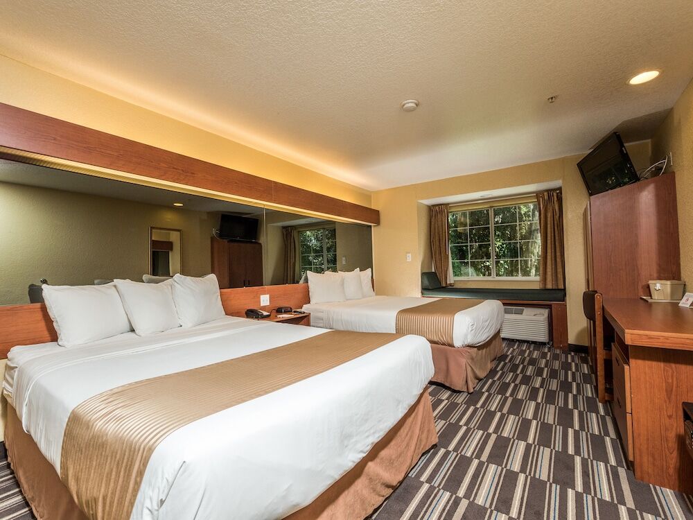 Microtel Inn And Suites Ocala Bagian luar foto